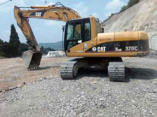 贵州出售转让二手11000小时2007年卡特彼勒320C挖掘机