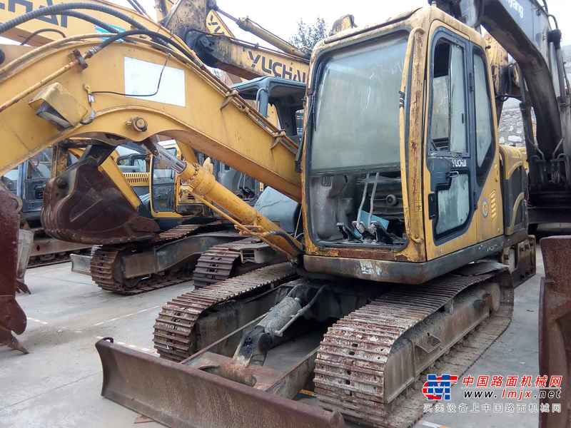 贵州出售转让二手9890小时2009年玉柴YC85挖掘机