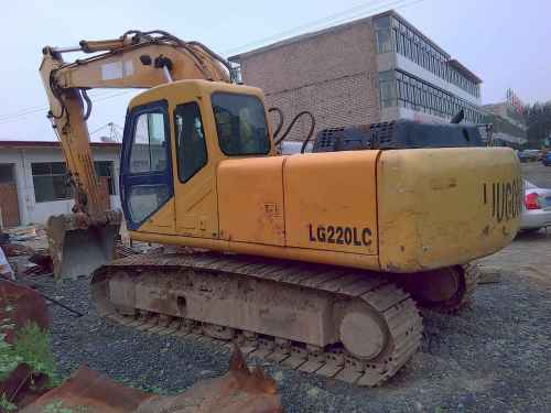 山西出售转让二手7000小时2006年柳工CLG220挖掘机