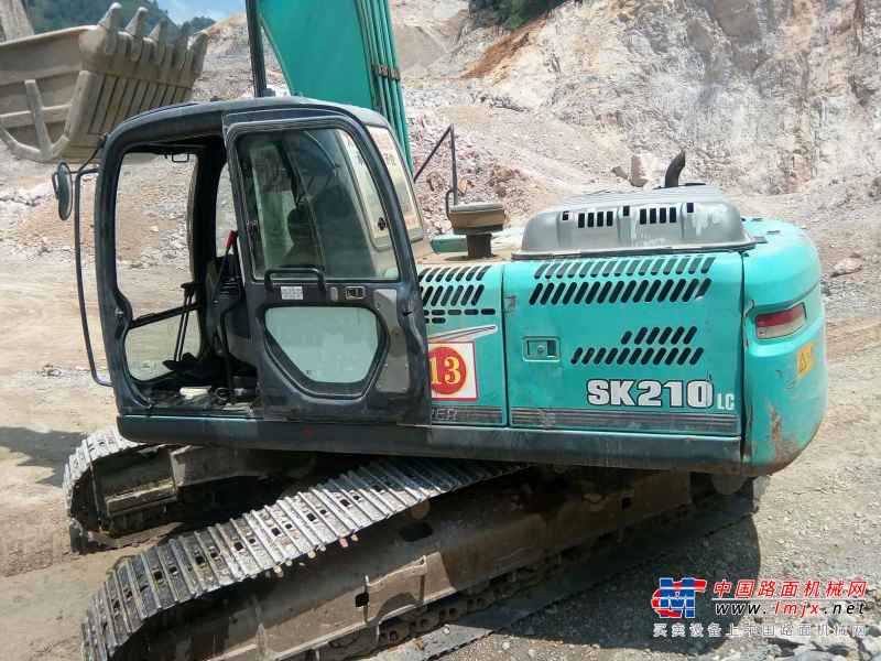 贵州出售转让二手9800小时2010年神钢SK210LC挖掘机