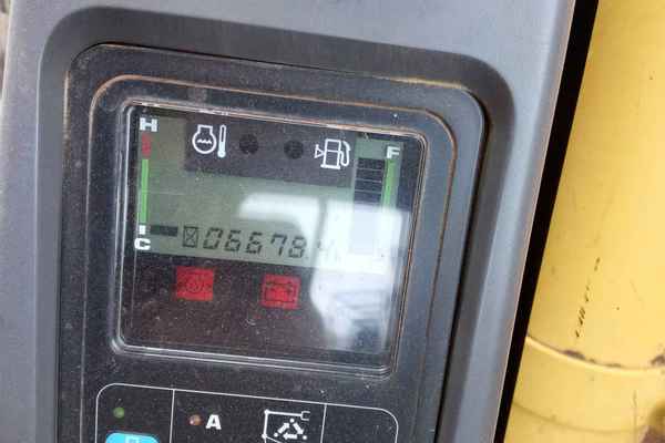 云南出售转让二手6678小时2010年小松PC138US挖掘机
