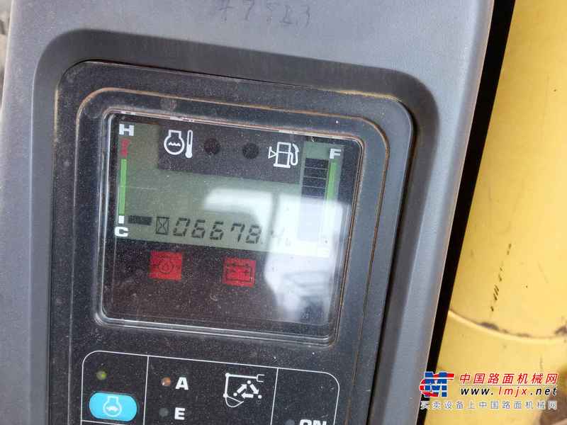 云南出售转让二手6678小时2010年小松PC138US挖掘机