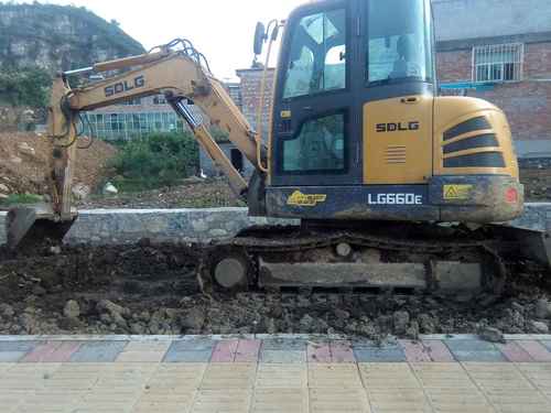 贵州出售转让二手6380小时2012年临工LG660挖掘机