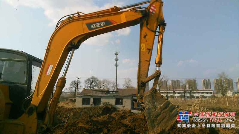 辽宁出售转让二手7000小时2011年福田雷沃FR85挖掘机