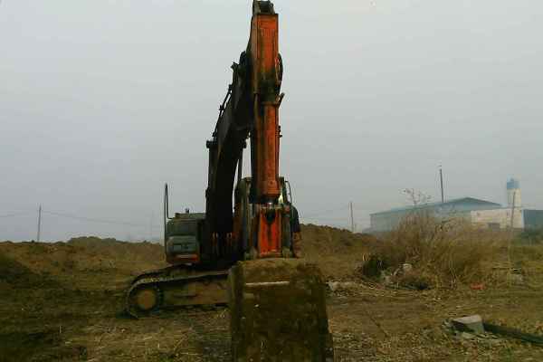辽宁出售转让二手17000小时2006年日立ZX200挖掘机