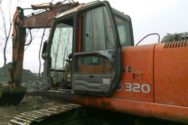 辽宁出售转让二手17000小时2006年日立ZX200挖掘机