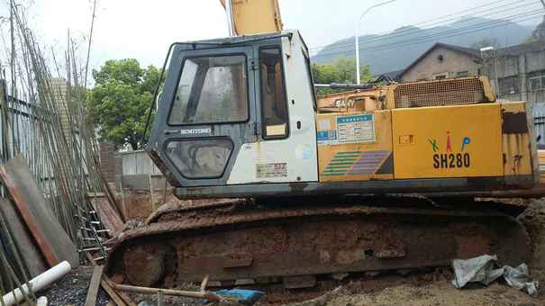 湖北出售转让二手11245小时2006年住友S280F2挖掘机