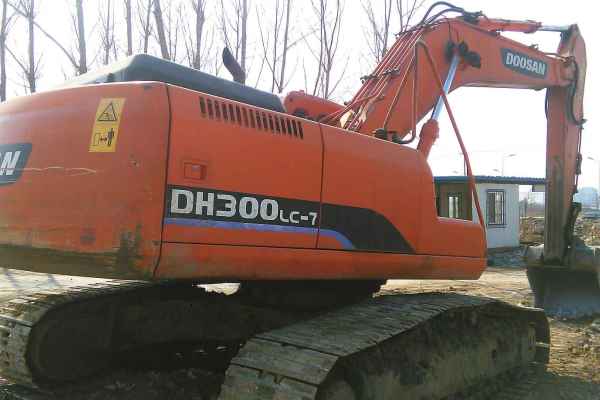 辽宁出售转让二手11000小时2009年斗山DH258LC挖掘机