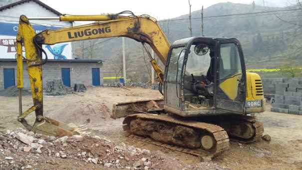重庆出售转让二手6000小时2011年柳工CLG908C挖掘机