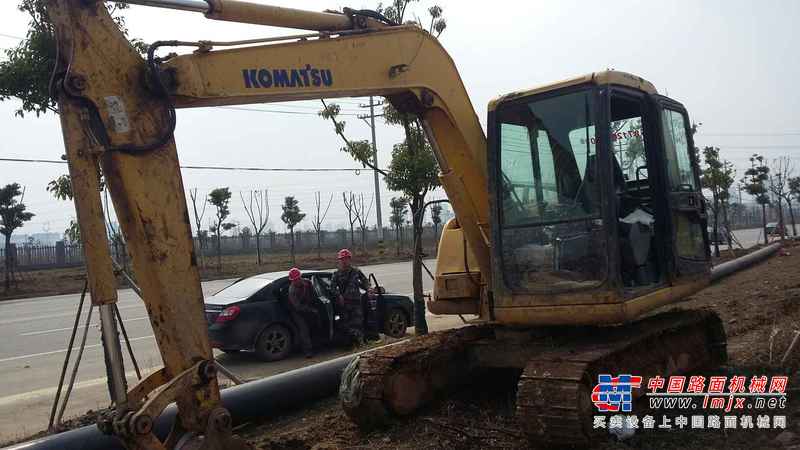 湖北出售转让二手9132小时2008年小松PC60挖掘机