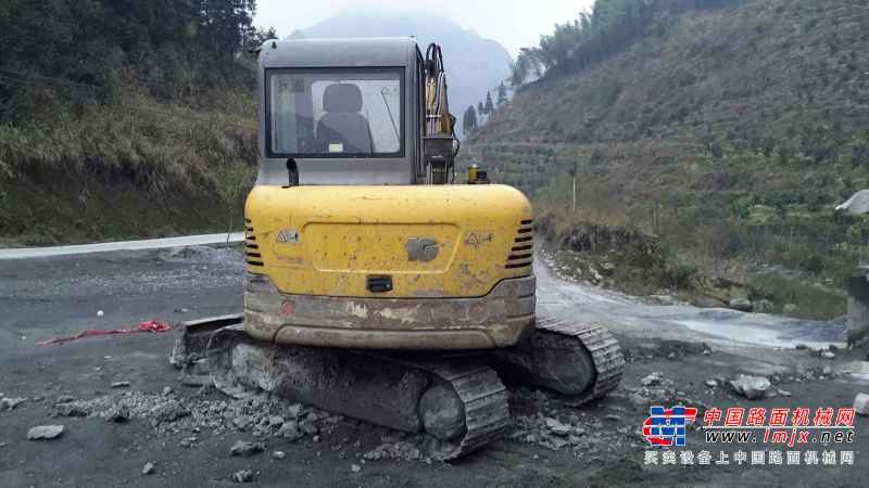 重庆出售转让二手7500小时2012年徐工XE60挖掘机