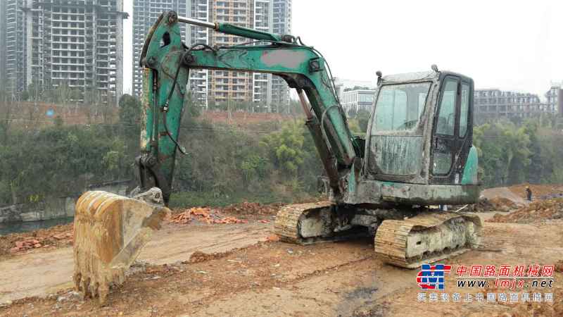 重庆出售转让二手9000小时2008年龙工LG6060挖掘机