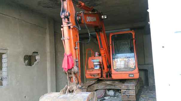 辽宁出售转让二手9800小时2010年斗山DH80GOLD挖掘机