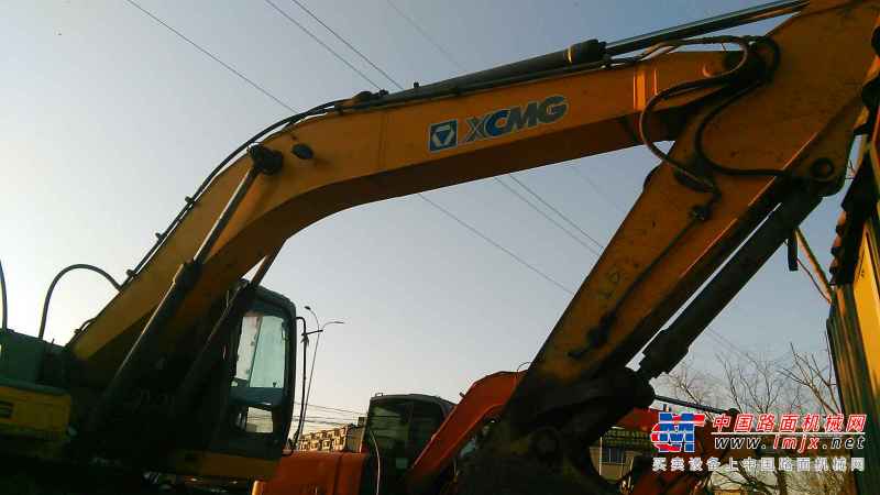 辽宁出售转让二手11000小时2010年徐工XE250挖掘机