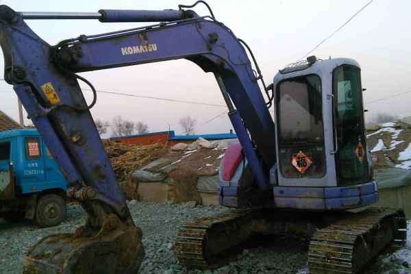 辽宁出售转让二手16000小时2008年小松PC75UU挖掘机