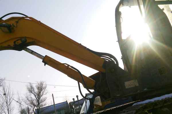 辽宁出售转让二手9000小时2012年柳工CLG906C挖掘机