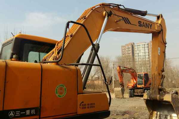 北京出售转让二手8000小时2011年三一重工SY215C挖掘机