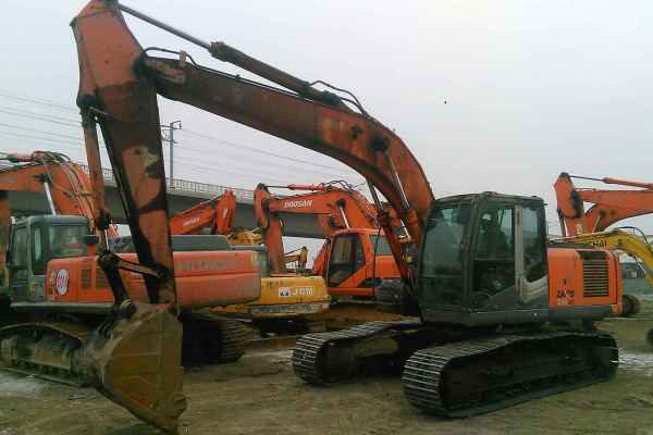 辽宁出售转让二手12000小时2010年日立ZX210LC挖掘机