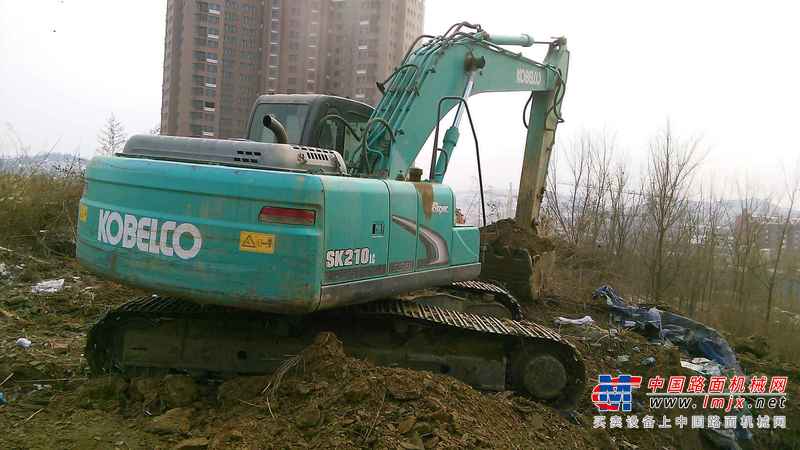 辽宁出售转让二手7450小时2011年神钢SK210LC挖掘机