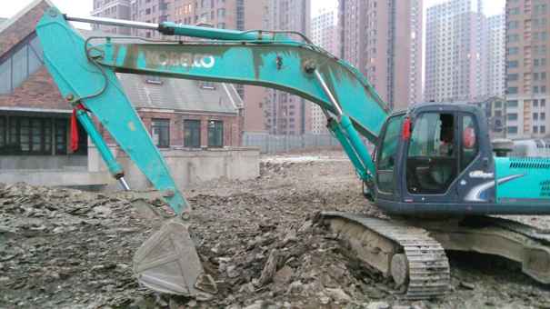 辽宁出售转让二手7080小时2011年神钢SK350LC挖掘机