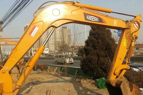 北京出售转让二手6500小时2012年福田雷沃FR65挖掘机