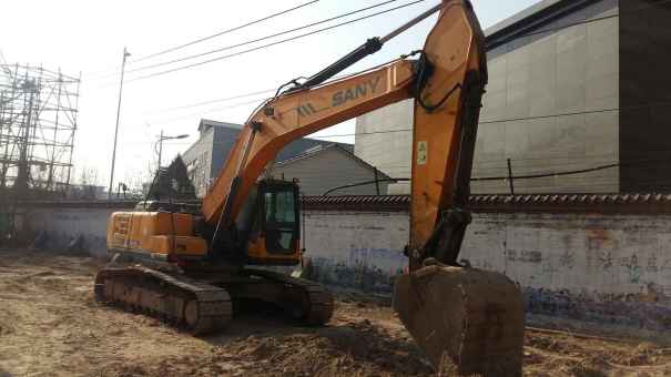 北京出售转让二手6700小时2011年三一重工SY235C挖掘机