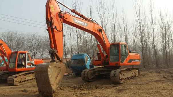 北京出售转让二手7000小时2011年斗山DH300LC挖掘机