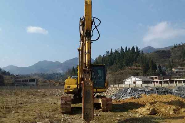 贵州出售转让二手10000小时2008年小松PC220挖掘机