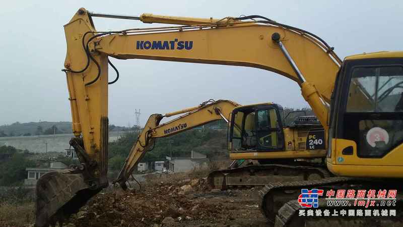 贵州出售转让二手7000小时2009年徐挖XCG220LC挖掘机