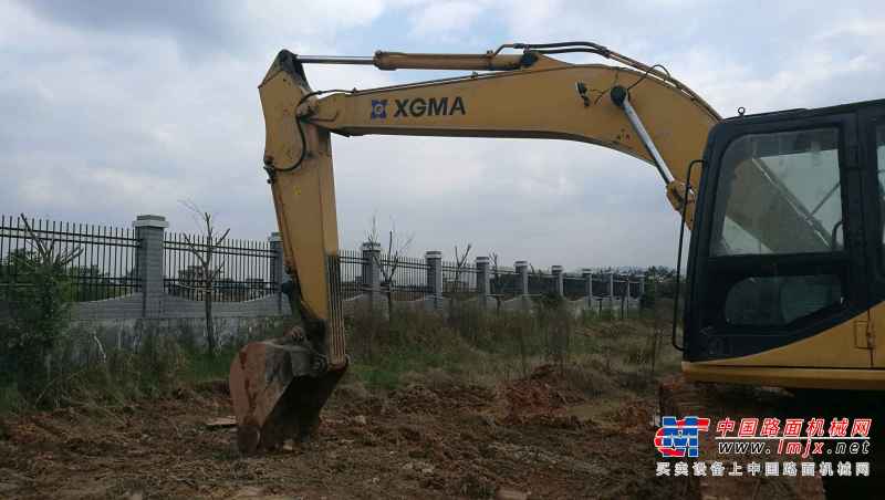 江西出售转让二手9500小时2010年厦工XG822LC挖掘机
