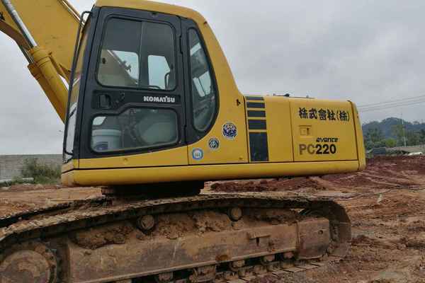 江西出售转让二手12000小时2006年小松PC200挖掘机