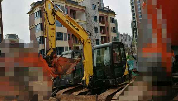 江西出售转让二手3132小时2010年现代R60挖掘机