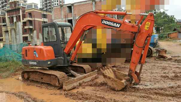 江西出售转让二手6350小时2010年斗山DH55挖掘机