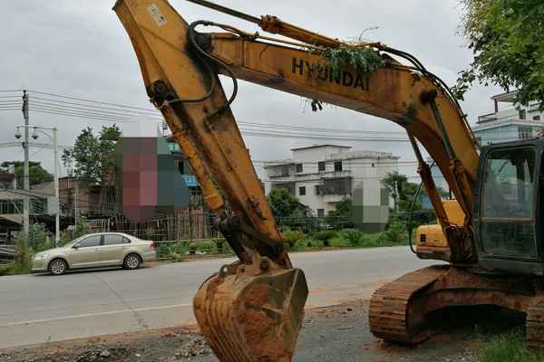 江西出售转让二手7850小时2009年现代R215挖掘机