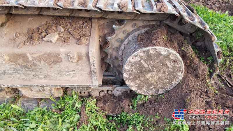 四川出售转让二手5375小时2008年日立EX270挖掘机