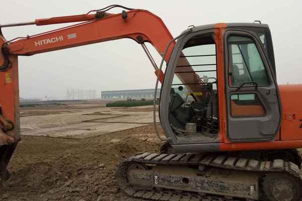 河北出售转让二手9300小时2010年日立ZX70挖掘机