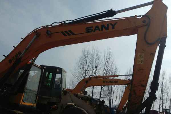山东出售转让二手3700小时2011年三一重工SY215C挖掘机