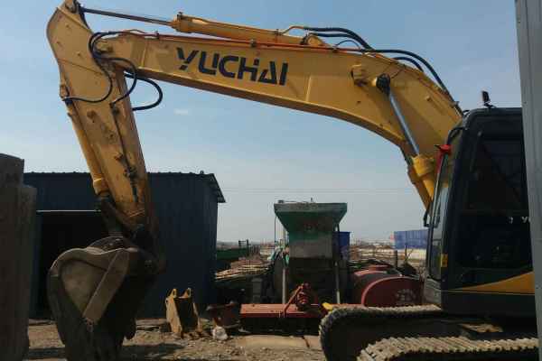 黑龙江出售转让二手5000小时2012年玉柴YC230LC挖掘机