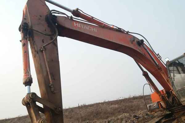 河北出售转让二手15000小时2004年日立EX220挖掘机