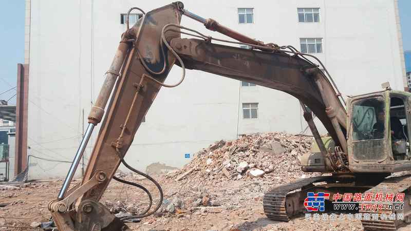 河北出售转让二手16000小时2010年徐挖XCG240LC挖掘机