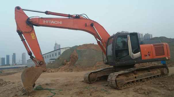 河北出售转让二手11000小时2009年日立ZX240挖掘机