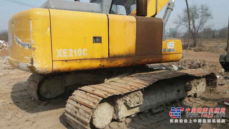 河北出售转让二手7000小时2011年徐工XE210挖掘机