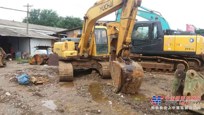 河南出售转让二手7500小时2011年玉柴YC135挖掘机