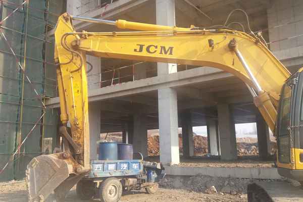 山东出售转让二手4300小时2014年山重建机JCM921D挖掘机