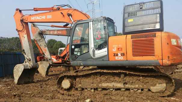 安徽出售转让二手9000小时2010年日立ZX200挖掘机