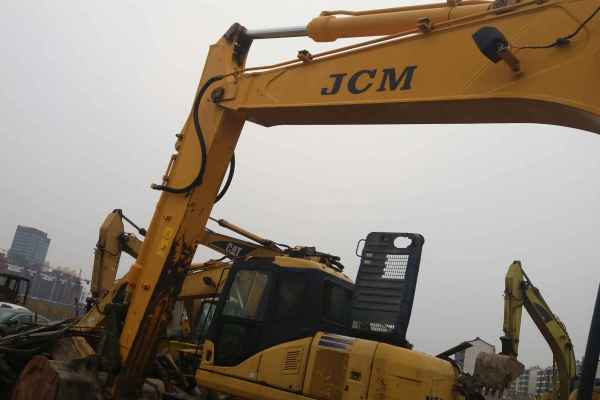 山东出售转让二手3800小时2014年山重建机JCM916D挖掘机