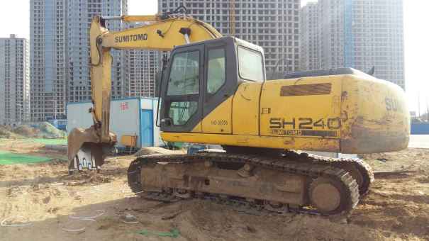 河南出售转让二手7699小时2010年住友SH210挖掘机