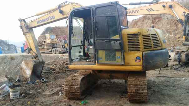 安徽出售转让二手8000小时2012年小松PC60挖掘机