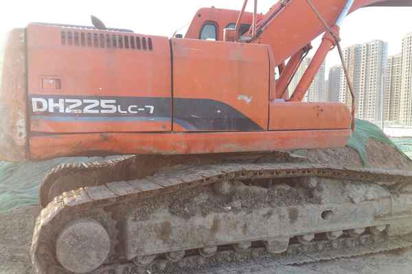 河南出售转让二手7600小时2010年斗山DH225LC挖掘机