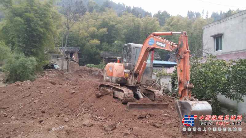 四川出售转让二手5726小时2012年斗山DH60挖掘机